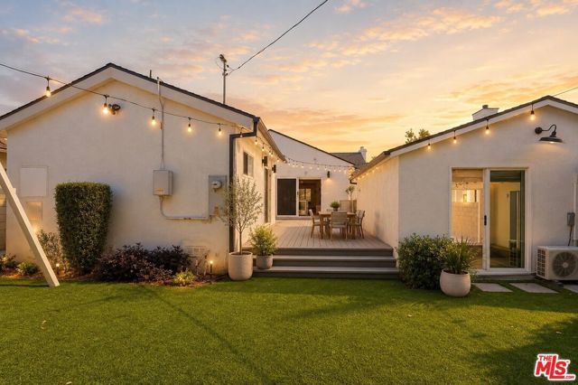 6647 W 82nd Street, Los Angeles, CA 90045