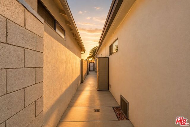 6647 W 82nd Street, Los Angeles, CA 90045