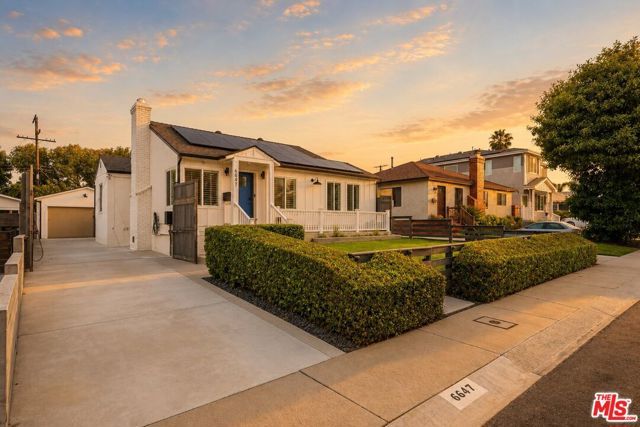 6647 W 82nd Street, Los Angeles, CA 90045