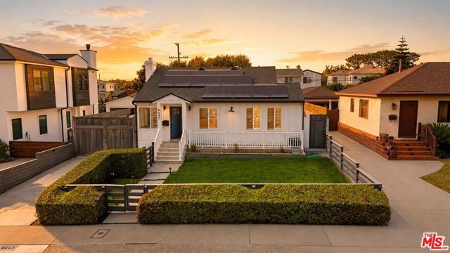 6647 W 82nd Street, Los Angeles, CA 90045