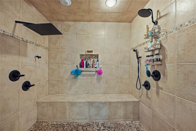 111 SW PRAIRIE STREET, Lake City, FL 32024