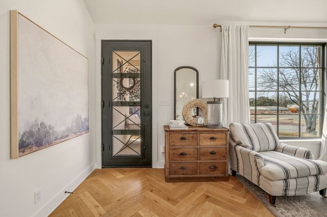 321 S Columbia Street, Stephenville, TX 76401