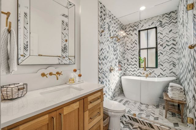 321 S Columbia Street, Stephenville, TX 76401