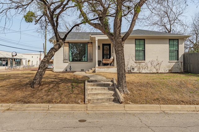 321 S Columbia Street, Stephenville, TX 76401