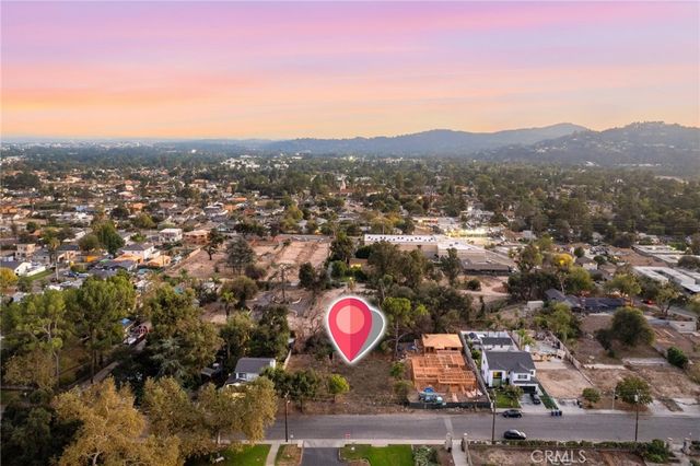 566 W Palm Street, Altadena, CA 91001