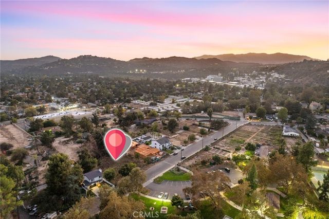 566 W Palm Street, Altadena, CA 91001