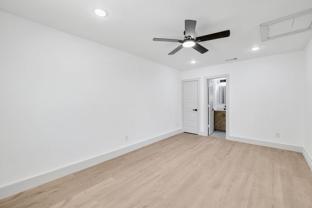 3323 Pacesetter Drive, Dallas, TX 75241