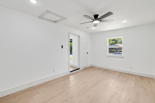 3323 Pacesetter Drive, Dallas, TX 75241