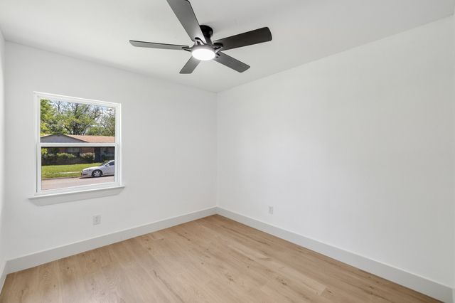 3323 Pacesetter Drive, Dallas, TX 75241