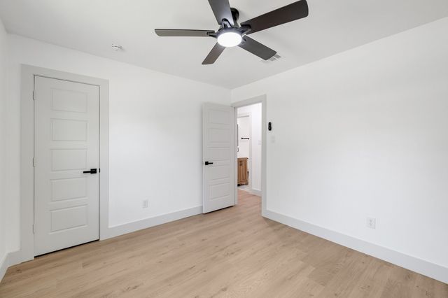 3323 Pacesetter Drive, Dallas, TX 75241