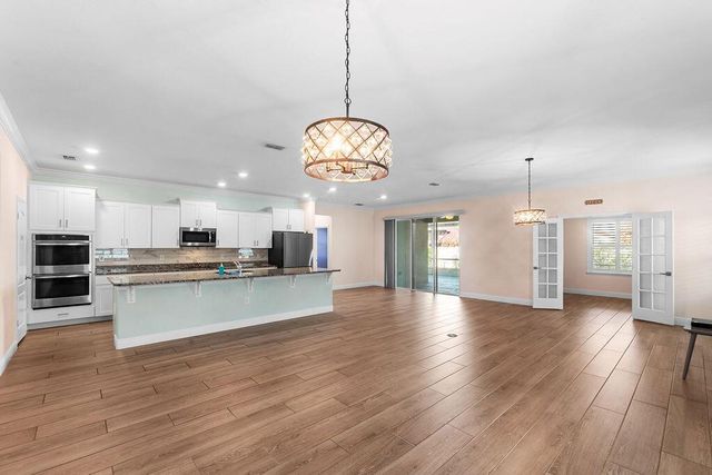 5285 NW South Delwood Drive, Port St. Lucie, FL 34986