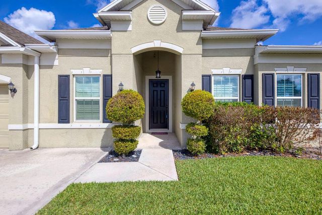 5285 NW South Delwood Drive, Port St. Lucie, FL 34986