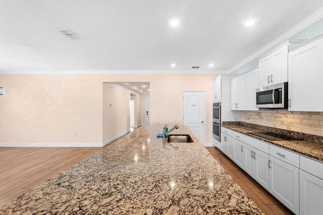 5285 NW South Delwood Drive, Port St. Lucie, FL 34986