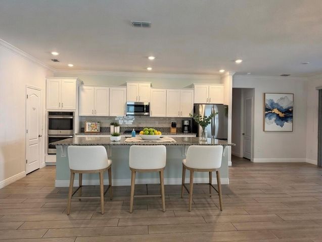 5285 NW South Delwood Drive, Port St. Lucie, FL 34986