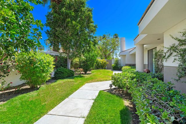 54940 Inverness Way, La Quinta, CA 92253