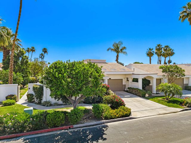 54940 Inverness Way, La Quinta, CA 92253