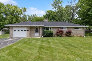 40 Rosewood Drive, Springboro, OH 45066