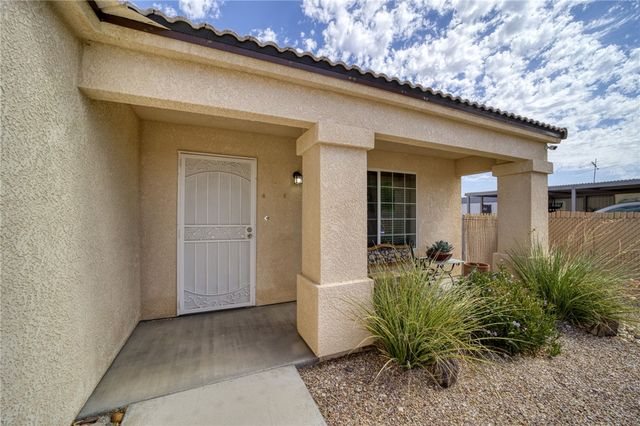 935 Glen Drive, Bullhead City, AZ 86442