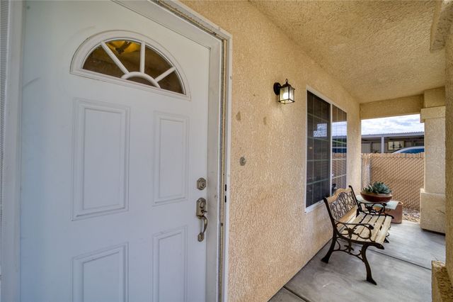 935 Glen Drive, Bullhead City, AZ 86442