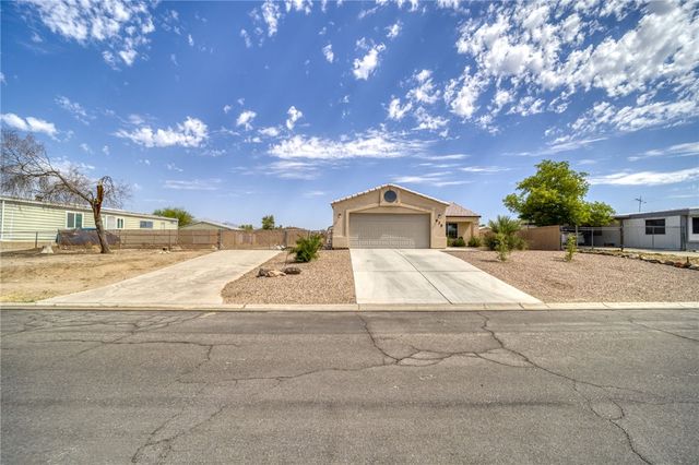 935 Glen Drive, Bullhead City, AZ 86442