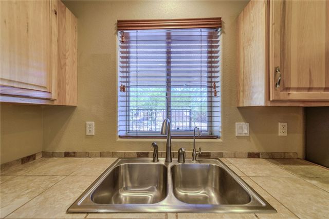 935 Glen Drive, Bullhead City, AZ 86442