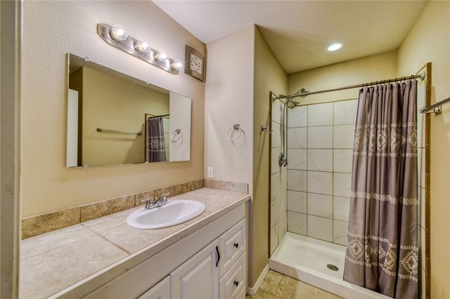 935 Glen Drive, Bullhead City, AZ 86442