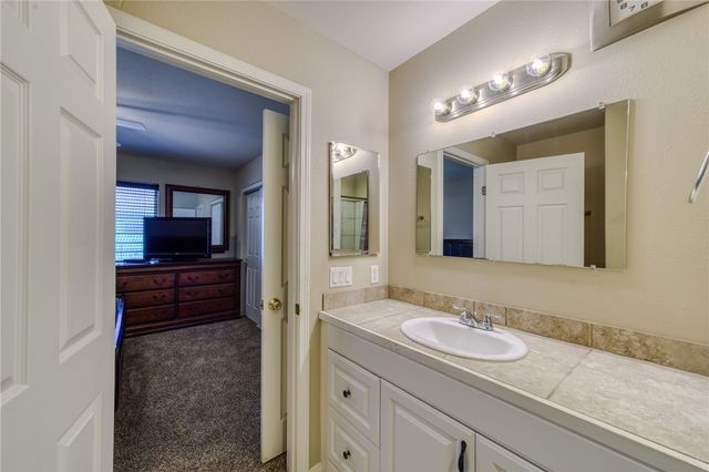 935 Glen Drive, Bullhead City, AZ 86442