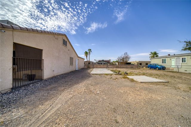 935 Glen Drive, Bullhead City, AZ 86442