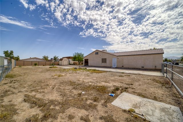 935 Glen Drive, Bullhead City, AZ 86442