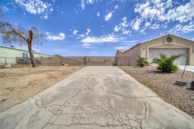 935 Glen Drive, Bullhead City, AZ 86442