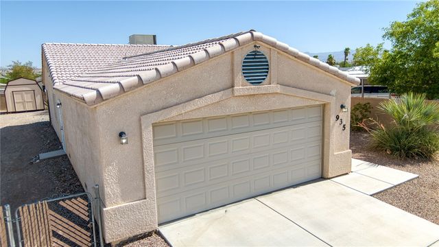 935 Glen Drive, Bullhead City, AZ 86442