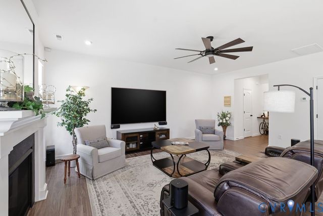 7712 Hawthorne Ave, Henrico, VA 23227