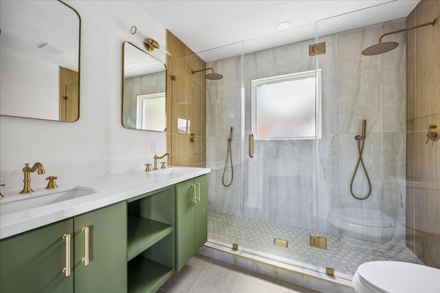 6027 Valkeith Drive, Houston, TX 77096