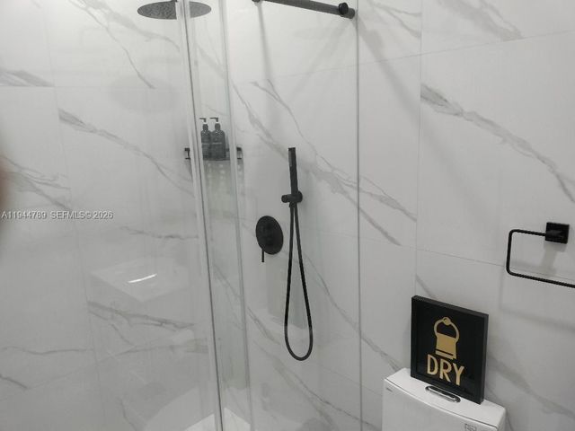 1130 NE 201st Ter B, Miami, FL 33179