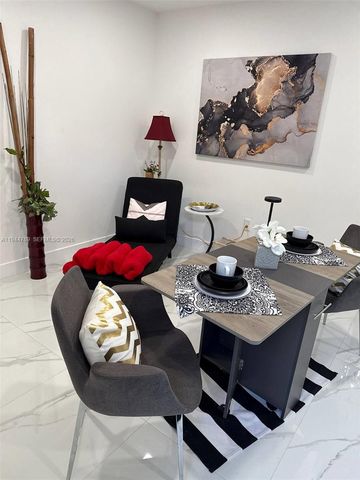 1130 NE 201st Ter B, Miami, FL 33179