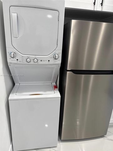 1130 NE 201st Ter B, Miami, FL 33179