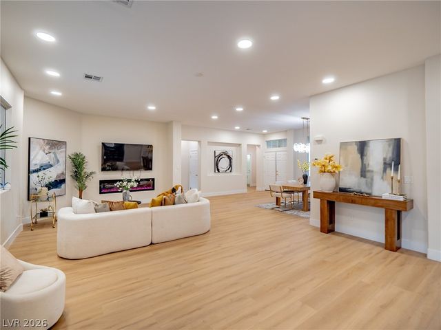 5387 South Conquistador Street, Las Vegas, NV 89148