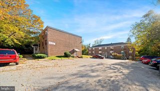 602 N DUPONT HWY, New Castle, DE 19720