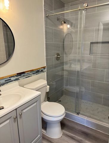 902 Greenbriar ln Drive, Richardson, TX 75080