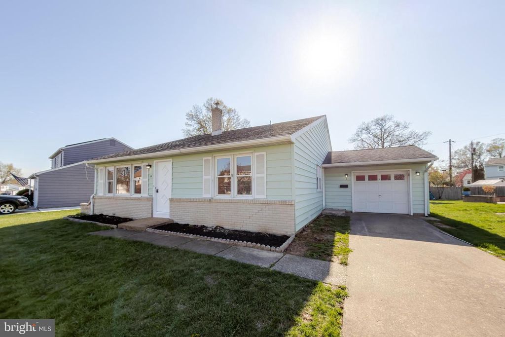 Image 33 of property listing at 6 YEATES DR, New Castle, DE 19720