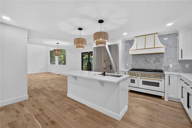 1153 Dawn View Lane NW, Atlanta, GA 30327