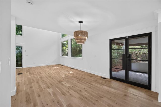 1153 Dawn View Lane NW, Atlanta, GA 30327