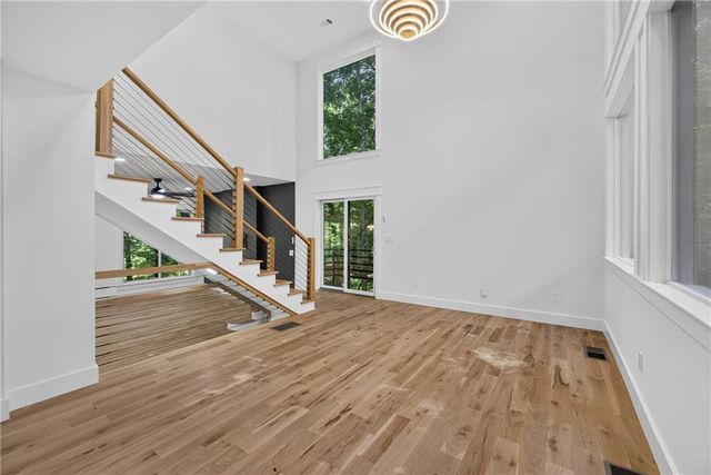 1153 Dawn View Lane NW, Atlanta, GA 30327