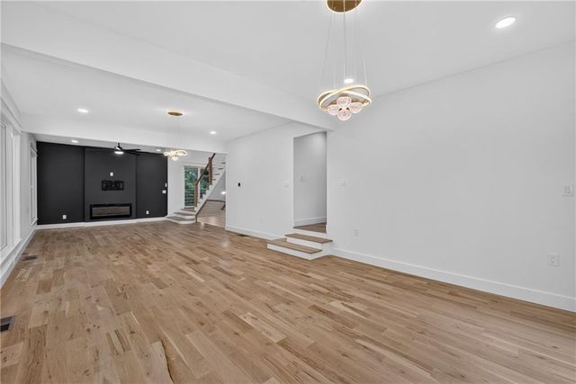 1153 Dawn View Lane NW, Atlanta, GA 30327