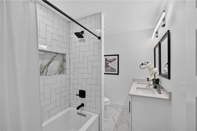 1153 Dawn View Lane NW, Atlanta, GA 30327