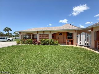 323 Dania ST, Lehigh Acres, FL 33936