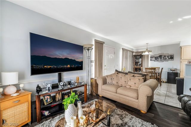 5710 East Tropicana Avenue 1036, Las Vegas, NV 89122