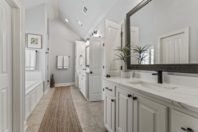 10369 Buddy Gore Rd, Gonzales, LA 70737