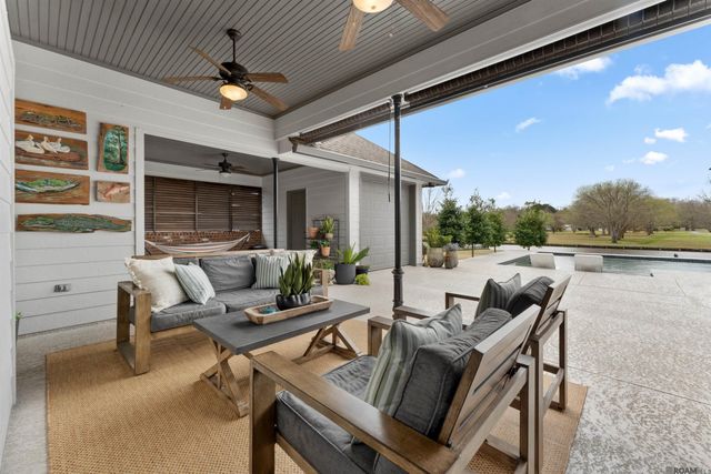 10369 Buddy Gore Rd, Gonzales, LA 70737