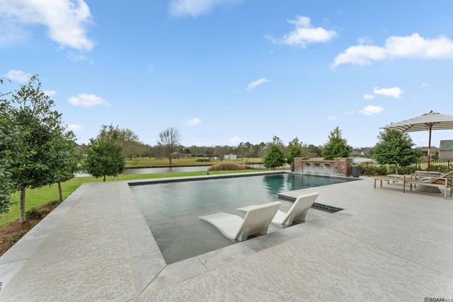 10369 Buddy Gore Rd, Gonzales, LA 70737